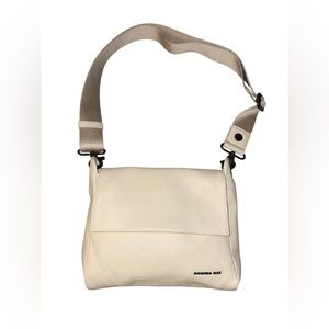 Mandarina Duck Mellow Leather Crossbody Bag (Like New)